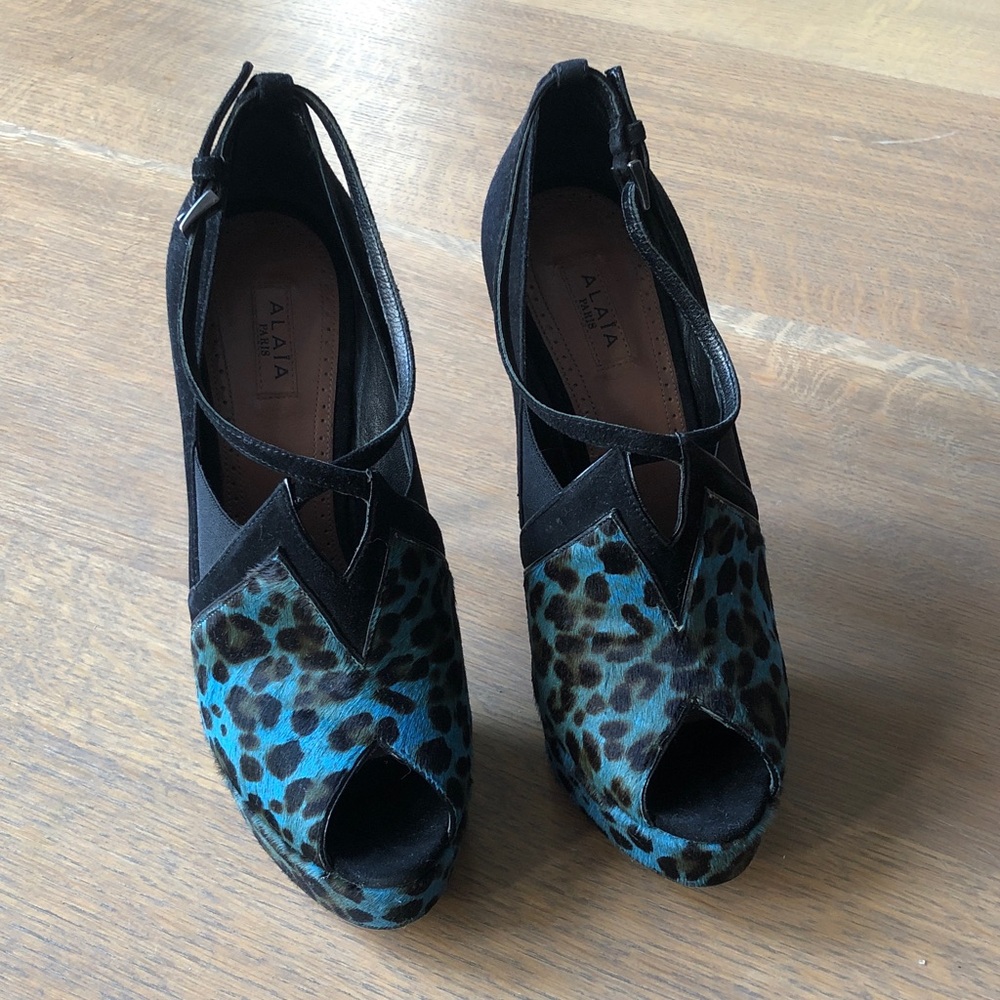 ALAIA blue leopard print heels, size 37